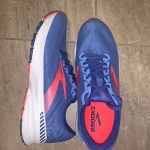 Brooks Ravenna version 11 running shoe